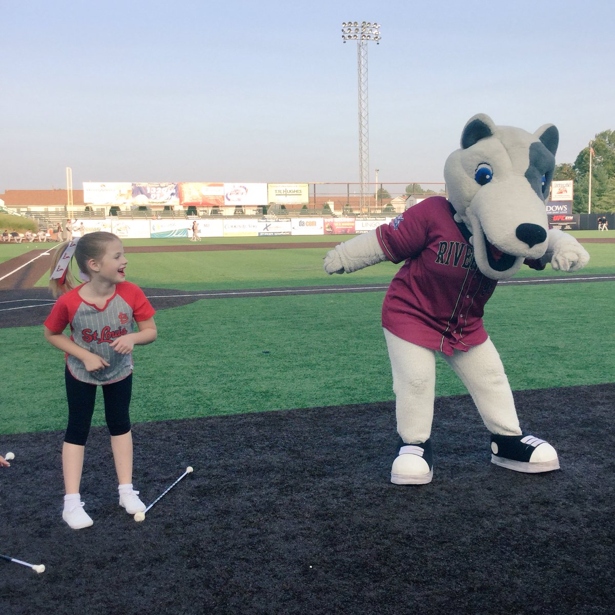 RuffyTheRascal's tweet photo. Playin a lil "Ruffy says" #LetsGoRascals https://t.co/9EiiJp0ESq