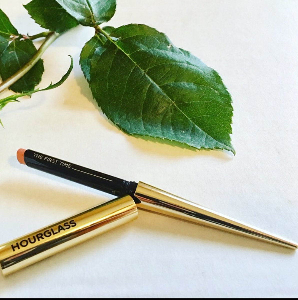 AModernHijabi's tweet photo. Hourglass High Intensity Lipstick- a perfect nude color- new fave! @Influenster #ConfessionUltraSlim #MySecretWeapon #Contest #Complimentary https://t.co/QlnUOJmMzP