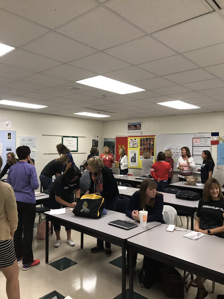 WyandotECS's tweet photo. Wyandot staff were the students today! So many great ideas shared. #WEareLakota #WEAreInnovators https://t.co/Rqt7HUFyvo