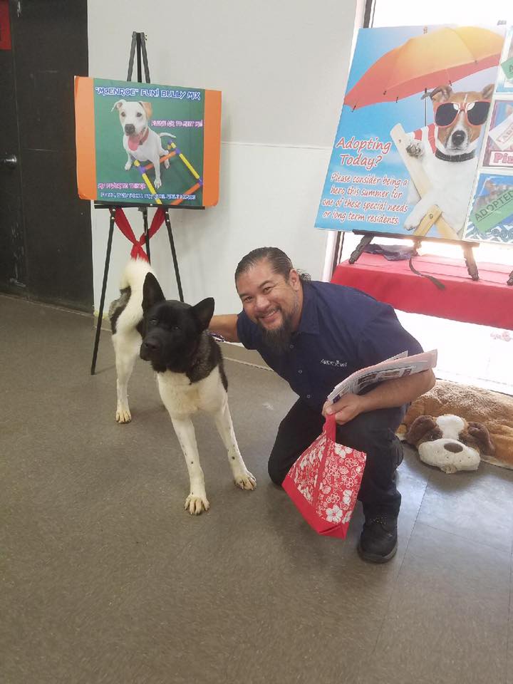 NevadaSPCA's tweet image. What a great day #nevadaspca. Thanks @Zappos &amp;amp; @AnimalLeague for the 40+ that found fur-ever homes today! #ZapposForPets