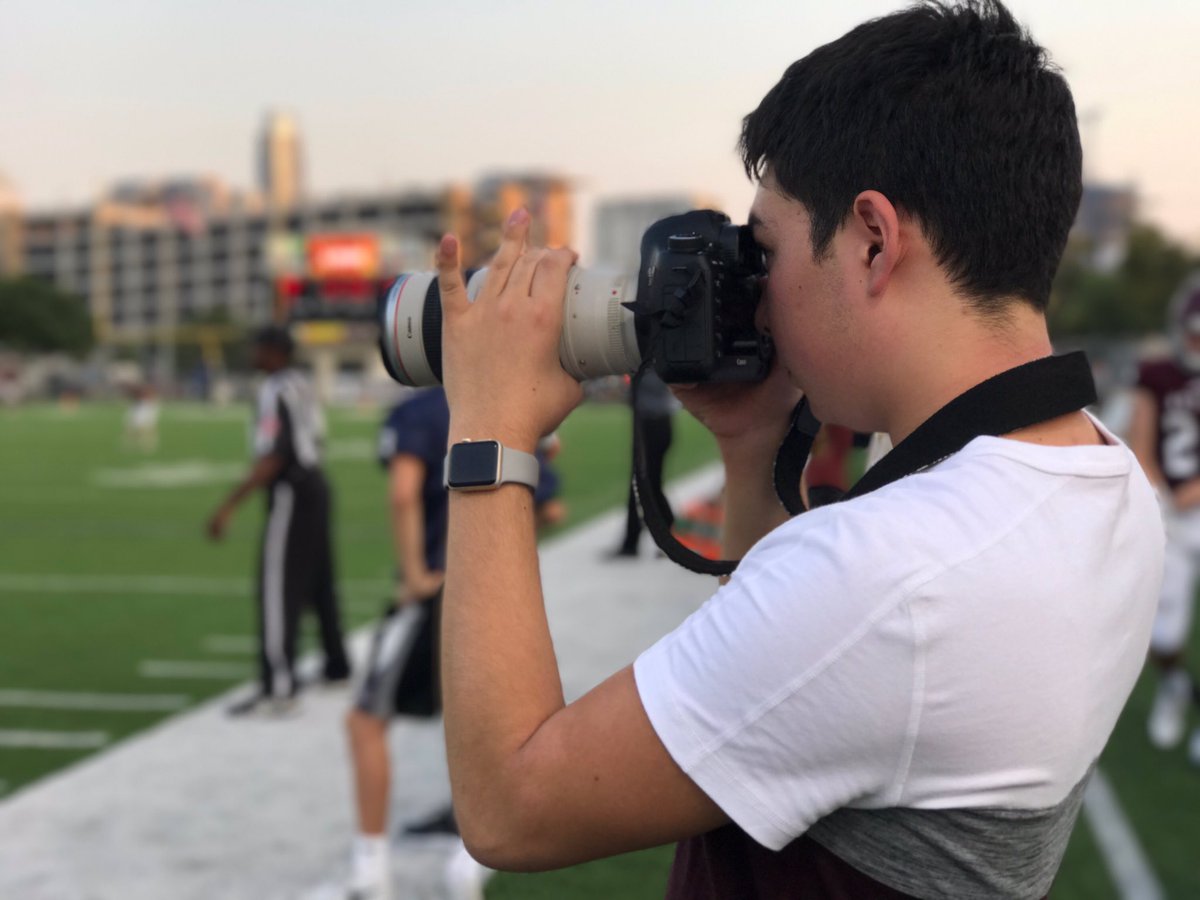 LoyalForeverAHS's tweet photo. S/O to all of our journalism &amp; media students covering tonight's game. #AISDgottalent @KAHSNEWS @sfamaroon https://t.co/O5QQ7TP5ZK