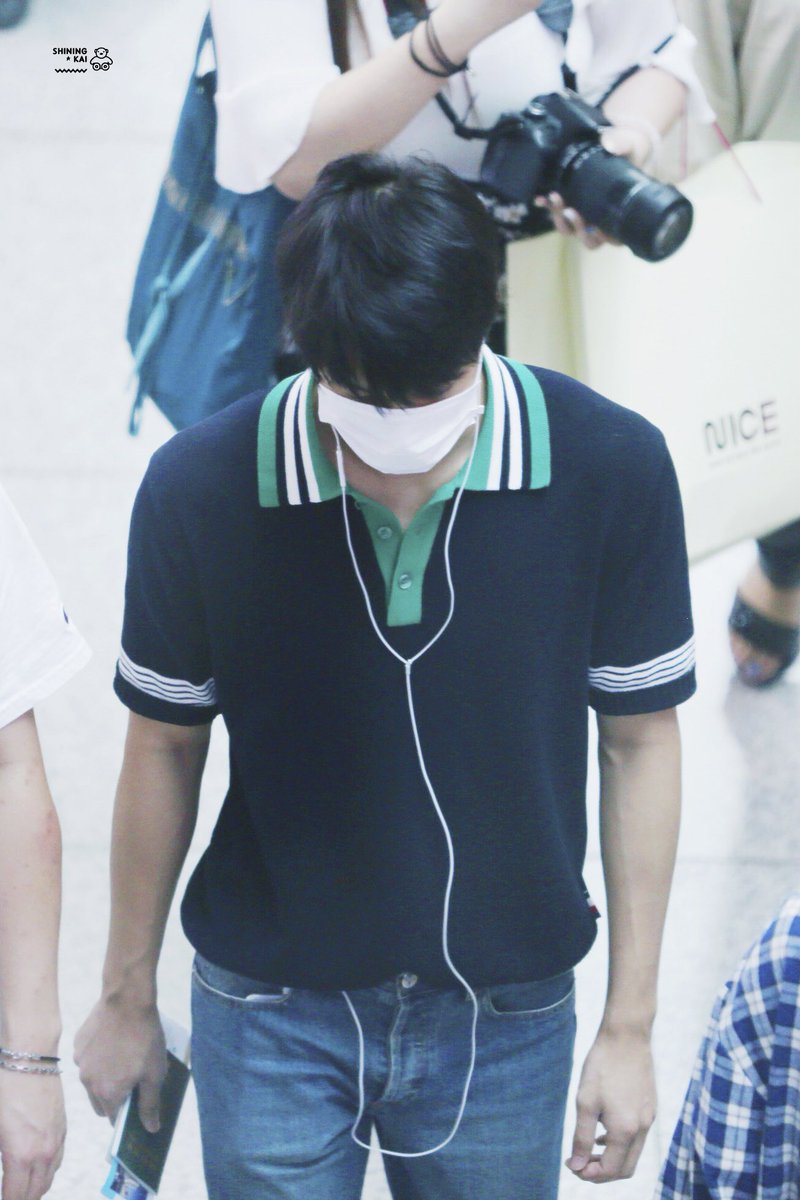 KaiiWorld's tweet photo. 170901 #KAI #카이 #종인 at ICN airport ©shiningkai https://t.co/yZFBo4a81K
