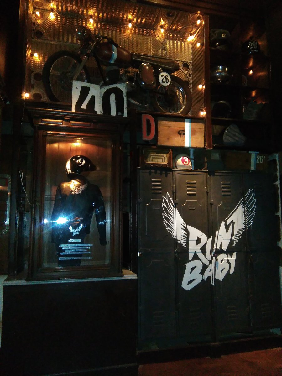 AiresdeBares's tweet photo. Este es un fantástico bar de motos. Querés saber más? En breve te contamos sobre #RunBar en Las Cañitas. #ADB https://t.co/cuZjqV8e3W