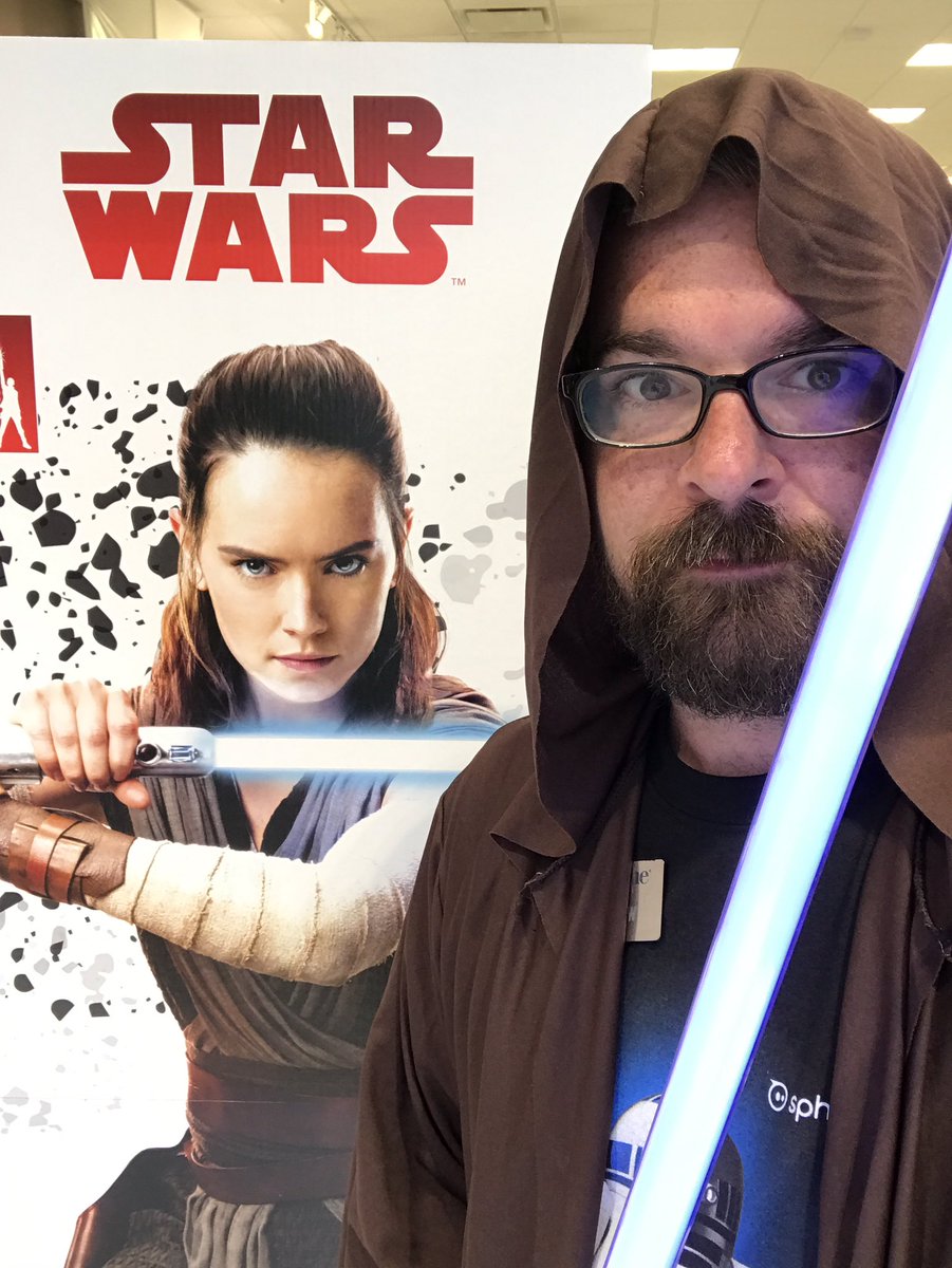 Matt__Diamond's tweet photo. Every couple years I absolutely love going to work! cc: @Da7e #ForceFriday2 #StarWarsForceFriday https://t.co/0mP6up5EYT