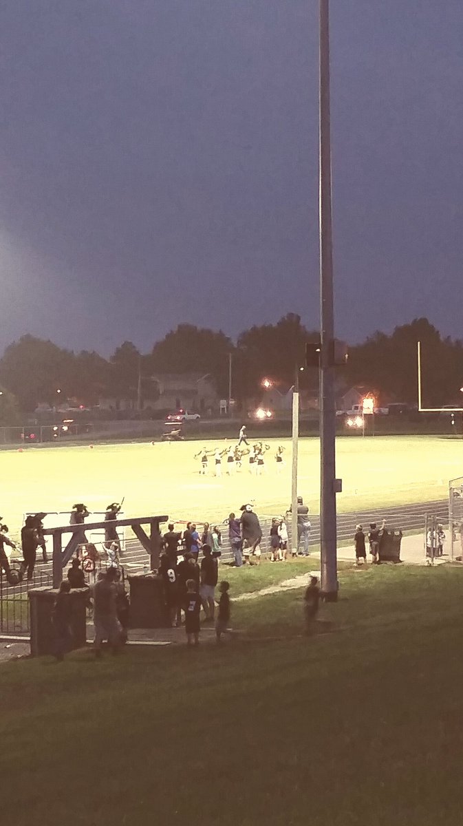 asboyer2's tweet photo. Great night for some Savage Football! #SHSProud https://t.co/xKpWkjhdgj
