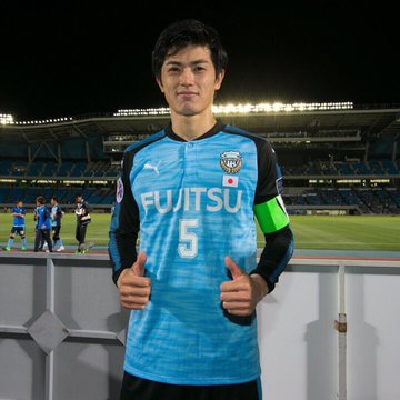 川崎フロンターレ 谷口彰悟がモデル泉里香と交際と報道か 谷口彰悟は外も中もイケメン 川崎フロンターレ応援ブログ フロスキ