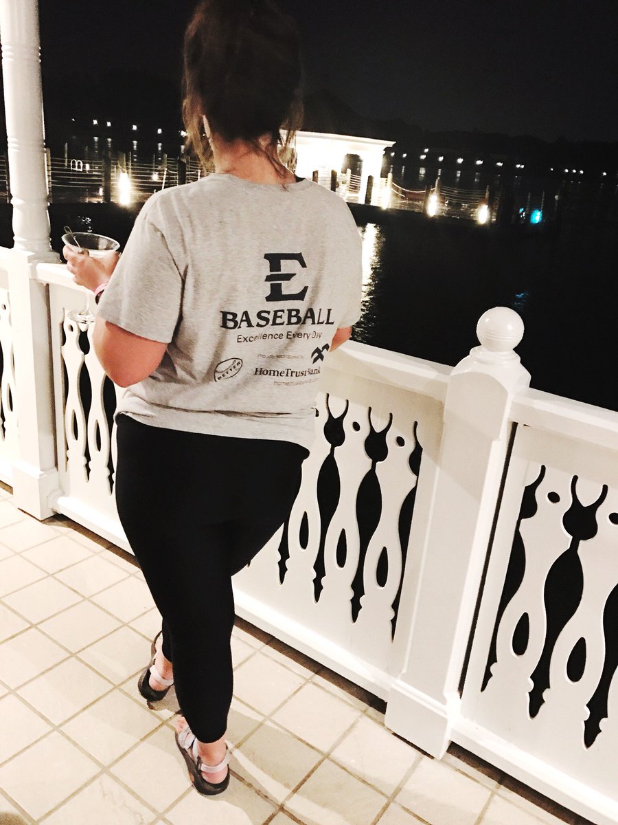 jusstdew_itt's tweet photo. Reppin' the boyyyyysssss at The Grand Floridian tonight #ETSUBaseball #GoBUCS https://t.co/JmYiCI0UUr