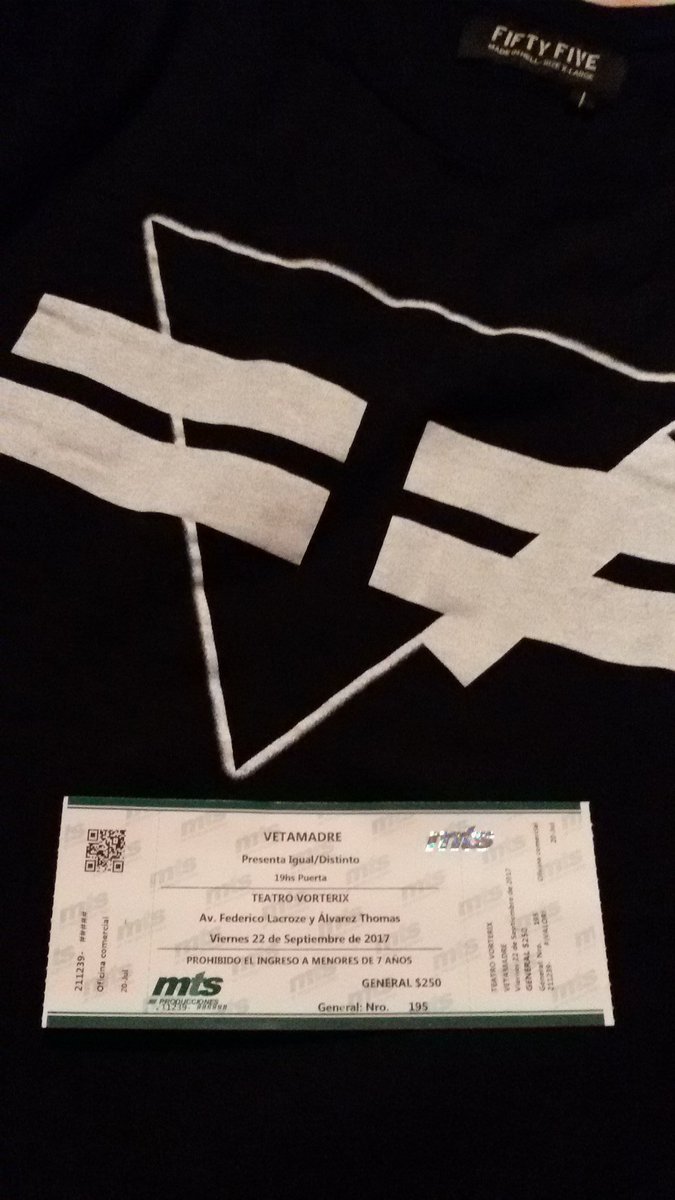 marcerock14's tweet photo. @vetamadre @TeatroVorterix @VolcomArgentina @JulioBreshnev @cocamonte @fedeveta @SonyMusicArg @AgusSarricchio @pandaelliot @rodrikeke #Vetamadre #SeptiembreAlternativo 
#VetamadreUnSentimiento 
#IgualDistinto https://t.co/O5dvMTzEOv