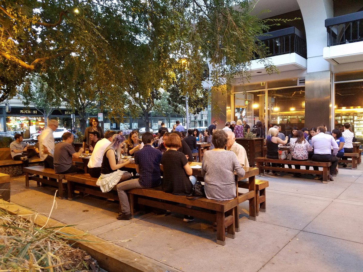 sbayvegandrinks's tweet photo. August SBVDs with @BeVeganation at ISOBeers! https://t.co/AUH2EDerME