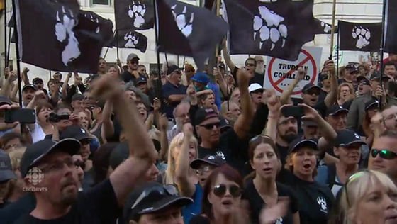 Because what better way to kick off a long weekend than to delve into Quebec's far right? <a href="/jonmontpetit/">Jonathan Montpetit</a>  facebook.com/CBCMontreal/vi…