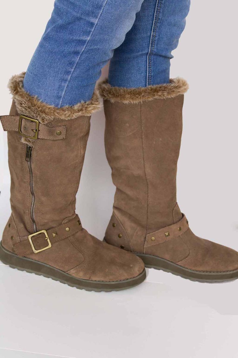 ReUsemeMx's tweet photo. Botas #Sketchers con peluche por solo $230. Recuerda que son piezas únicas! https://t.co/XcictbqBiB #ThinkSecondHandFirst https://t.co/VkYd6eUUAW