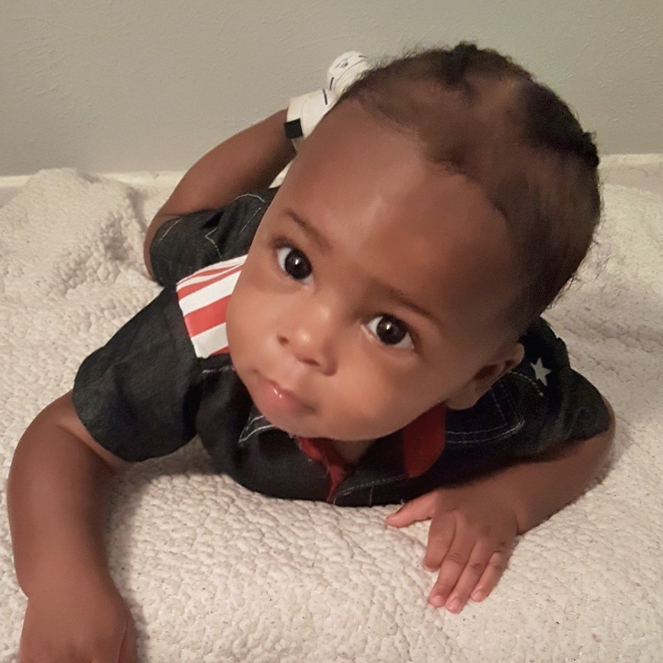 GrifScott's tweet photo. #RisingStarKid #BabyBrandModel #PrinceofDimples #PrinceD3 https://t.co/ZB3y13s7IQ