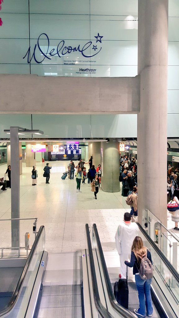 NativeTravel_'s tweet photo. Welcome Home. #London @HeathrowAirport @British_Airways #Heathrow #UK https://t.co/Y0UfkthwnI