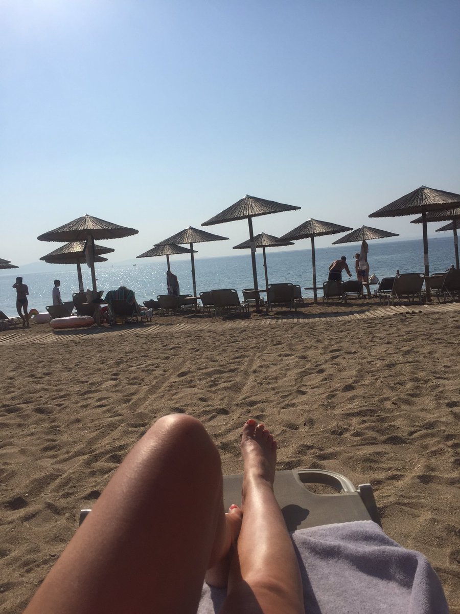 keyxxx1981's tweet photo. #beachday #sunbathing #happysaturday https://t.co/VXlYdxxXmK