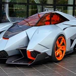 一人乗りのスーパーカー!ランボルギーニ・エゴイスタがまんま大きくなったミニ四駆ｗ