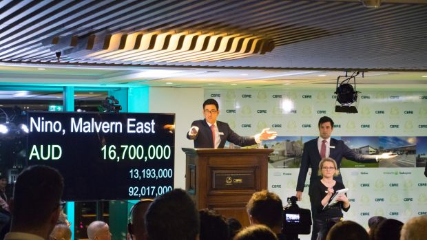 TheAuctionComp tweet picture