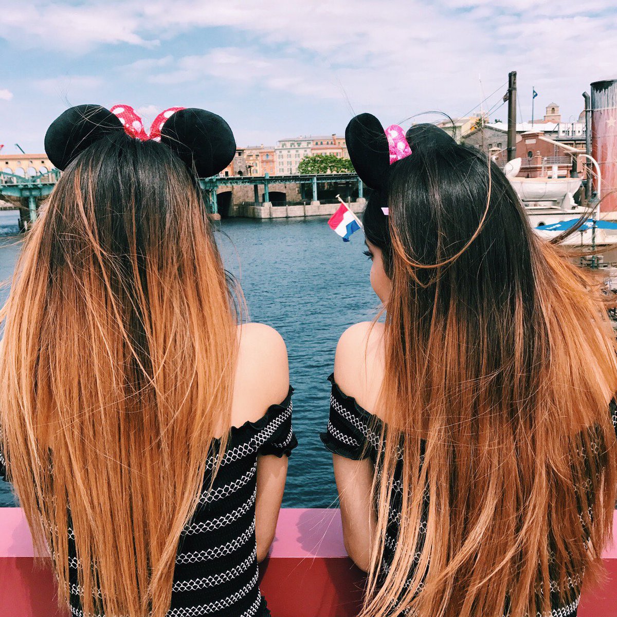 twins_slst's tweet photo. 01,09,2017
Tokyo Disney sea🐭 https://t.co/zrVnqnaSs0