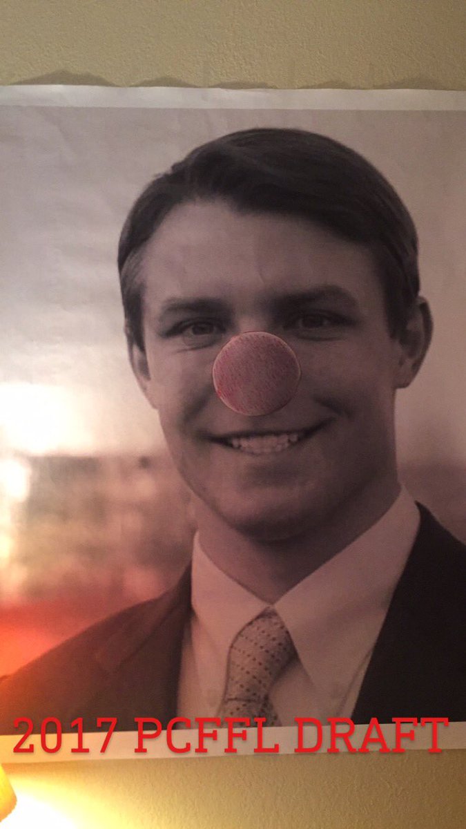 Siegbrook's tweet photo. When your league commissioner is a crook @stoolpresidente https://t.co/wnZn0Oxdw7