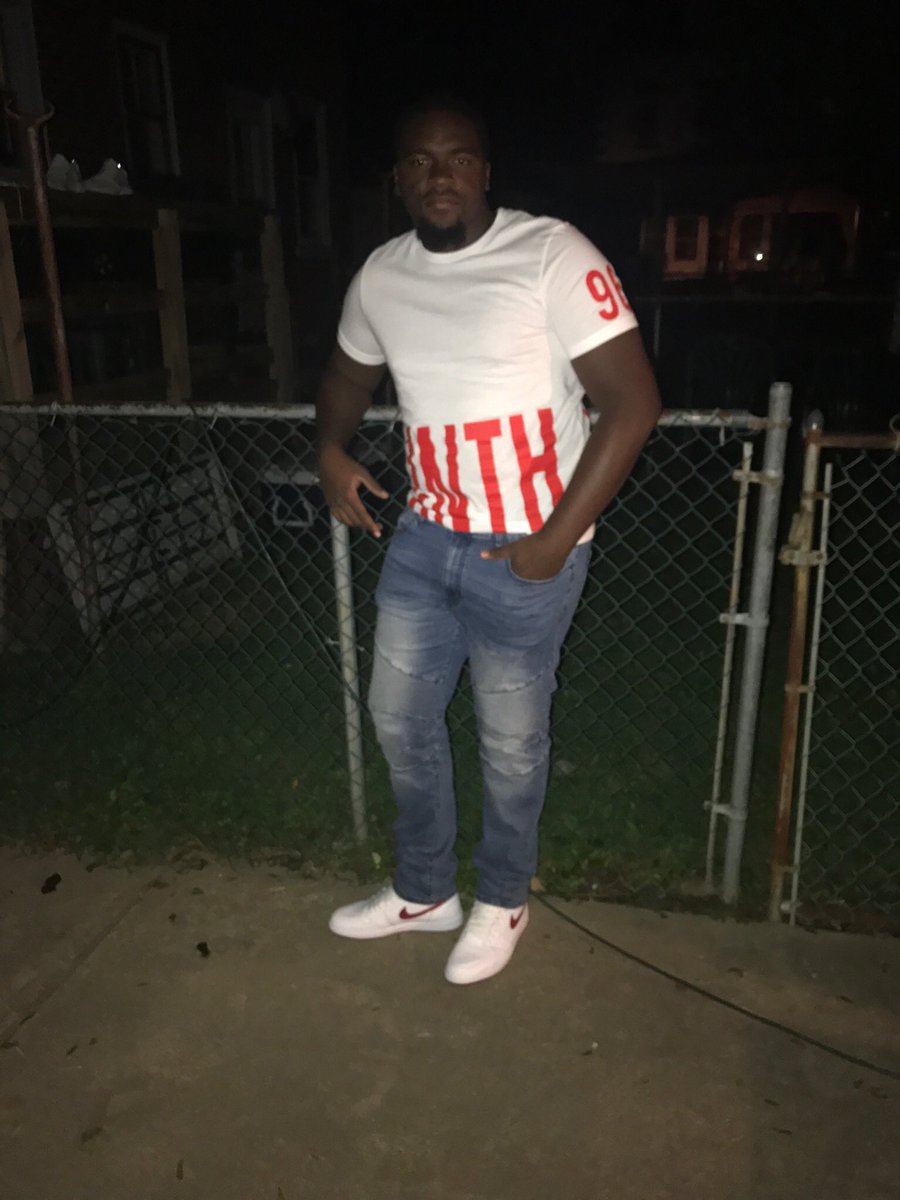 Delepaid's tweet photo. Doing me #AnthW🌎rld https://t.co/WtlBzEeSB3