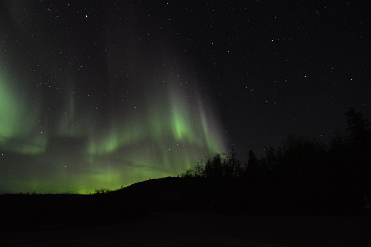 SOCRAT3S's tweet photo. Enjoyed the absolutely mesmerizing show of #Aurora during our recent visit to #Yellowknife. @AuroraMAX @spectacularNWT @OurYellowknife https://t.co/2Kt3b4FBtO
