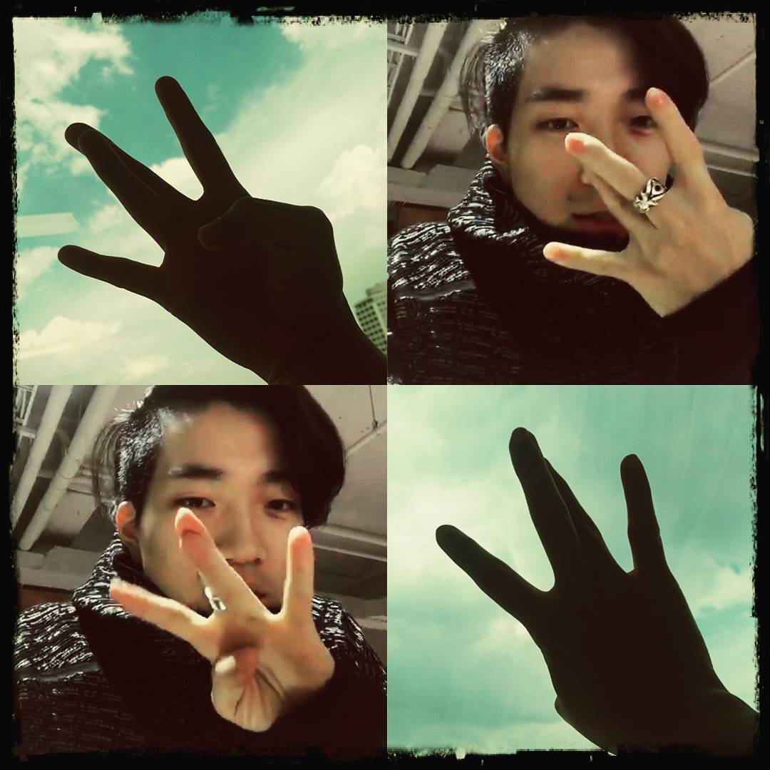 maneerung's tweet photo. Although smtm6 has ended, I will continue to support you..🤘😁🤘
"W" west side~~ 🖖
#junoflo #주노플로 #teamjunoflo https://t.co/11g9rkDjm5