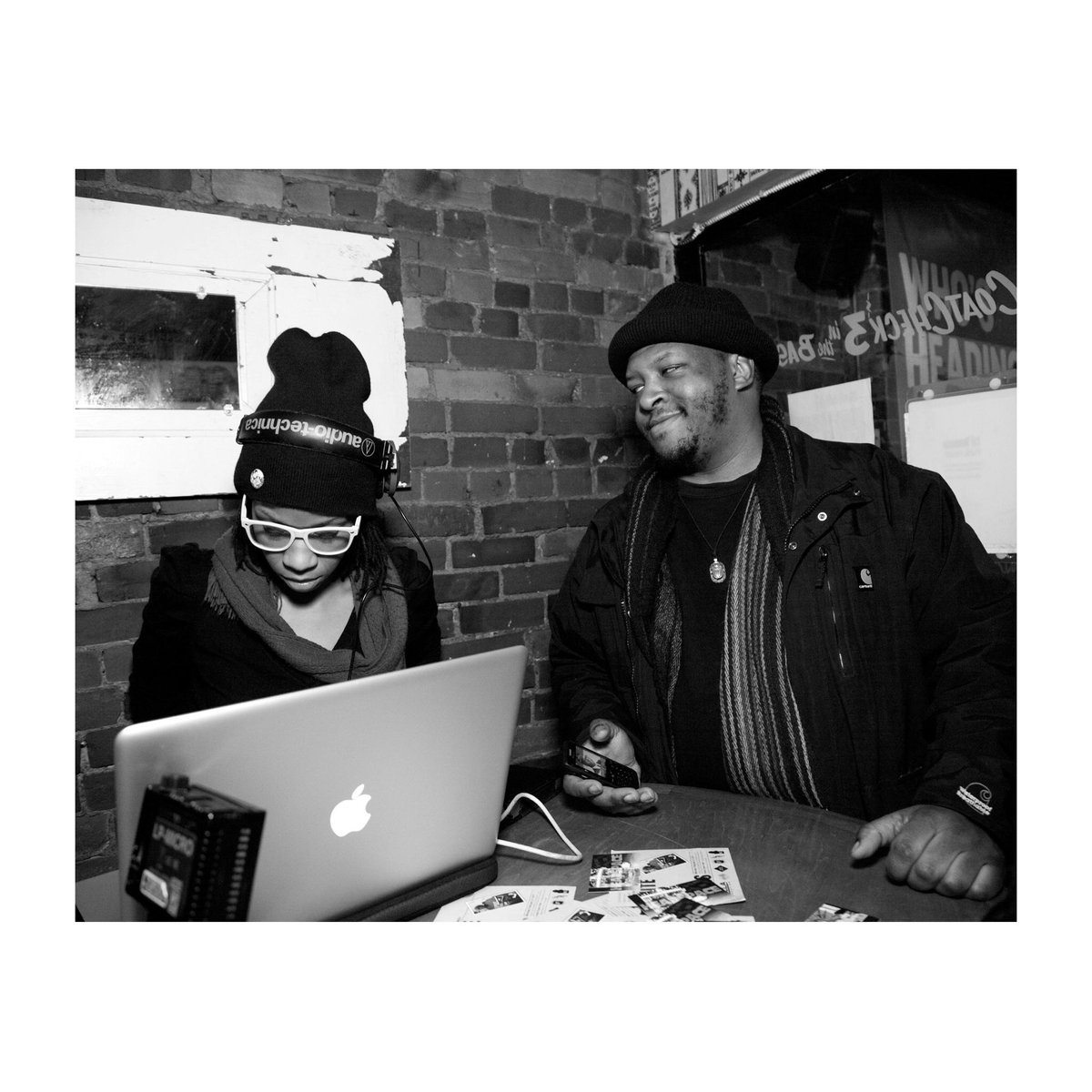 LOqenz's tweet photo. Always imparting knowledge. I consider myself blessed. #GrandMaster #TorontoLegend #SonOfSoul #realdjs 4EVER. 🙏🏾 https://t.co/892clS4Dup
