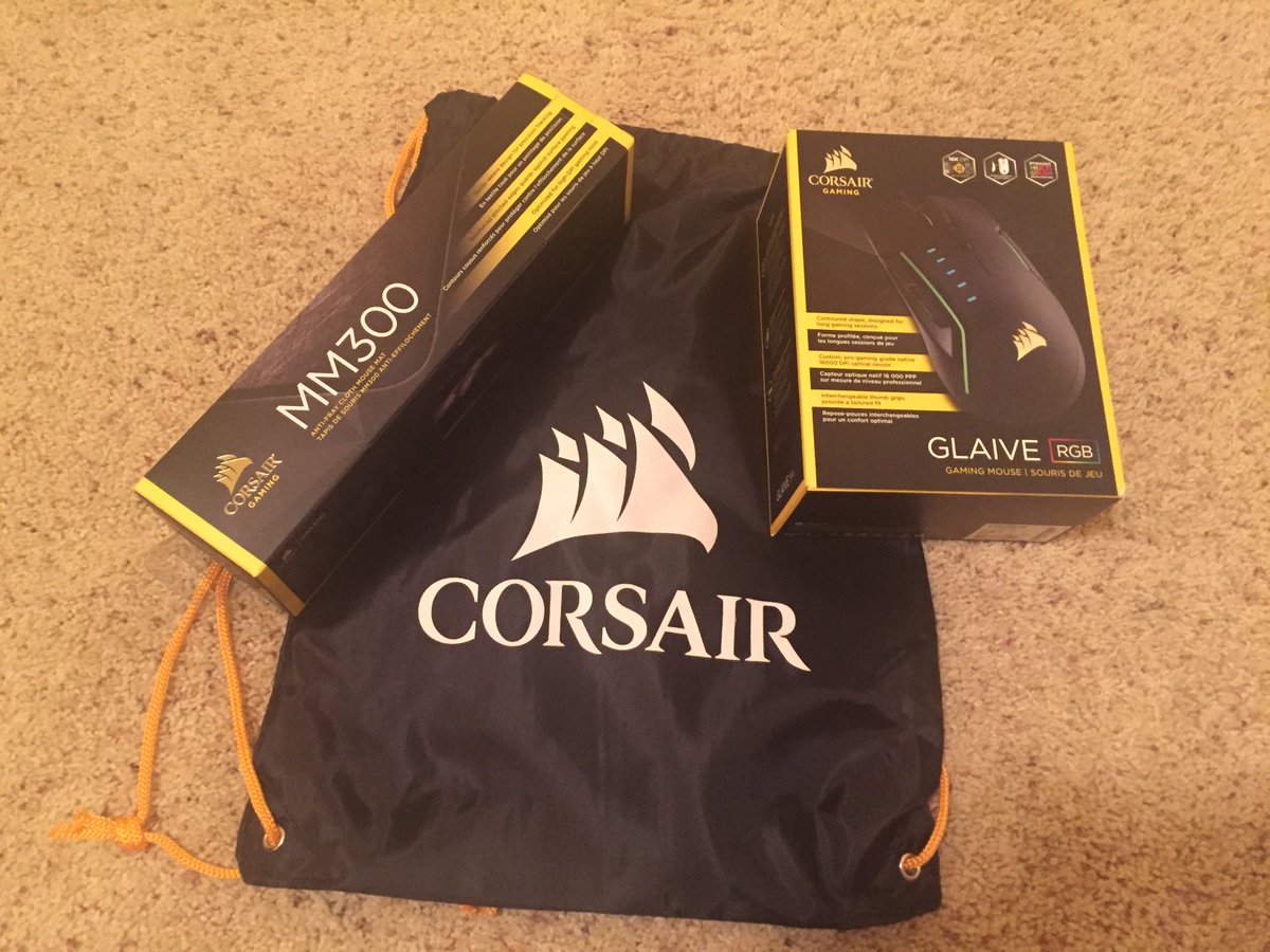 Phantombrain's tweet image. Just got home from @Official_PAX with my new @CORSAIR Mouse and Mousepad. Thanks @Rif_kingz from @BaseTradeTV for the recommendation!