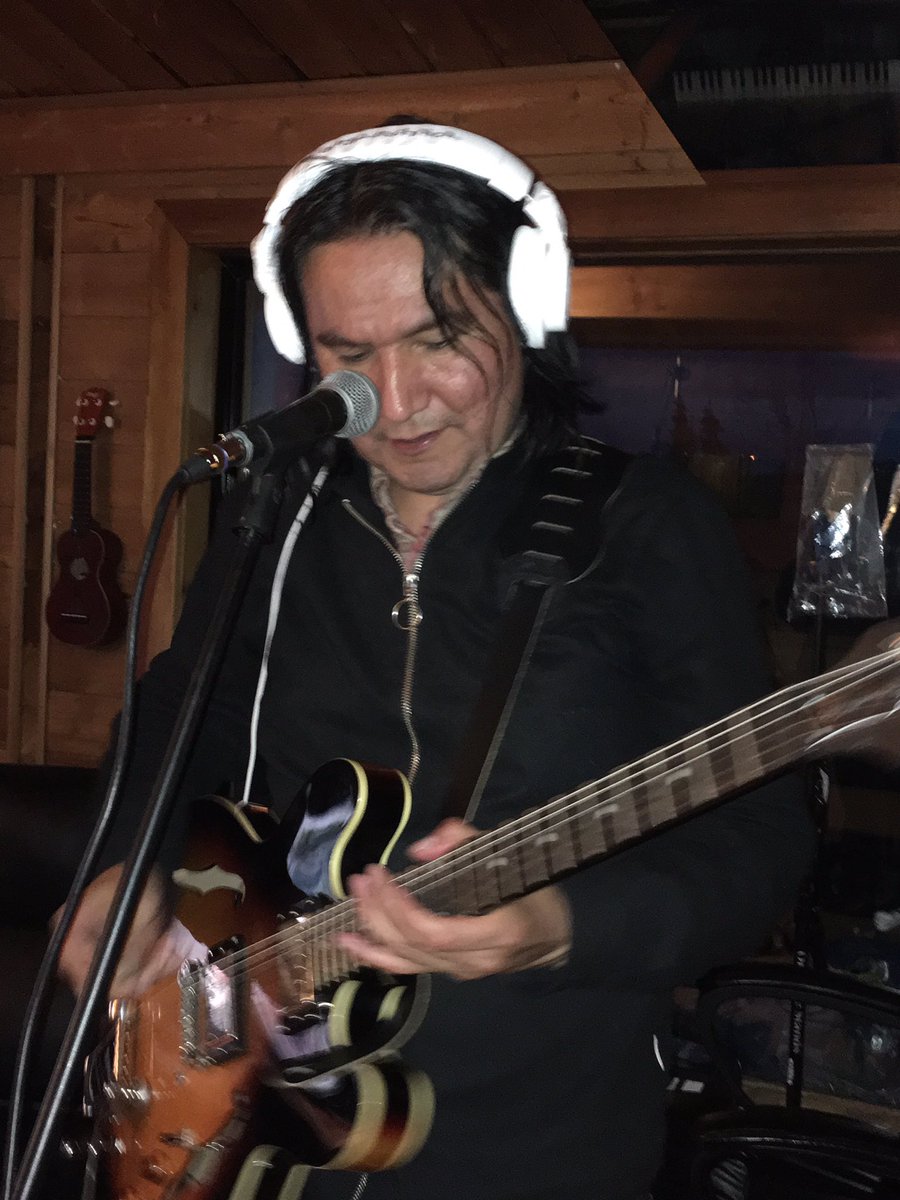 NakaProductions's tweet photo. Recording ɂah live off the floor with @Digawolf! Another amazing night with the boys! https://t.co/Ox7o6zM9kv