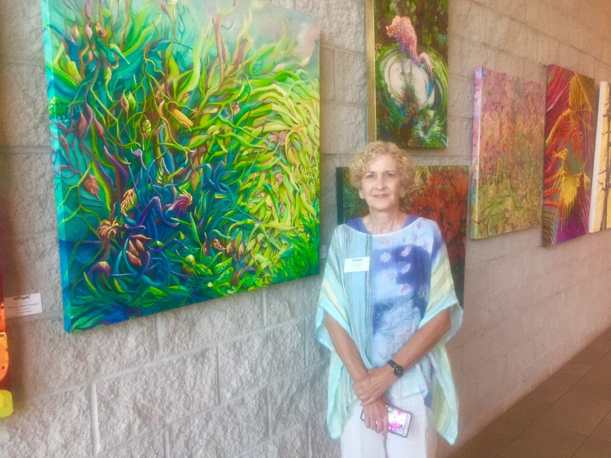 ArtsRolla's tweet photo. Such a great time at the opening reception tonight. You HAVE to check out this month's show featuring BROAD STROKES II at @centrerolla! #ART https://t.co/cp8y4l7Sue