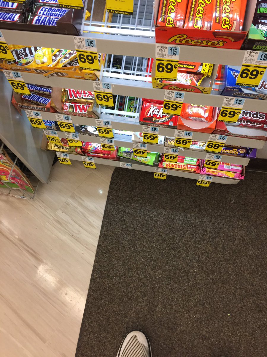 GreenersWorld's tweet photo. Rite Aid at MSU #PutsThePInTheVaGee https://t.co/YgSqvhhVAy
