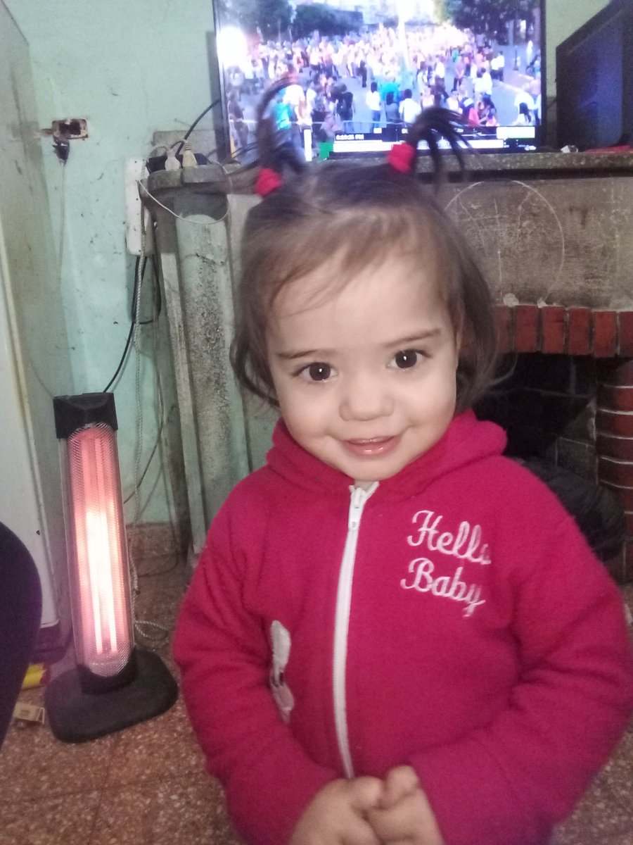 MartiiArguello's tweet photo. Cuando te veo sonreir todo mi ser rie con vos... #Titu #Isabella #HermanaBebe https://t.co/e0cQBo5xLU