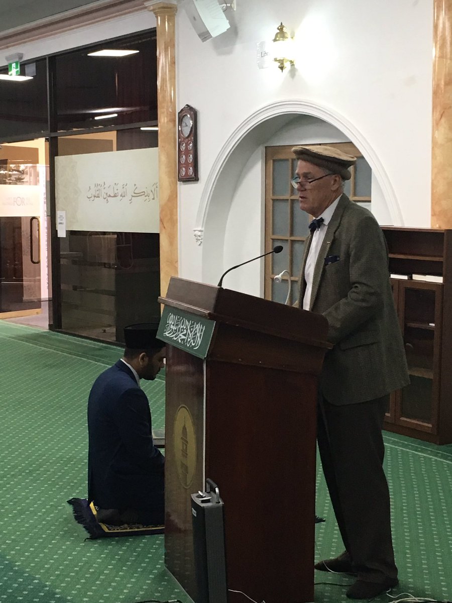 ahmadiyya_sa's tweet image. Honoured to have Speaker @MickAtko &amp;amp; @loader4dunstan join us in our Eid celebrations and deliver a message from the Premier (@JayWeatherill)