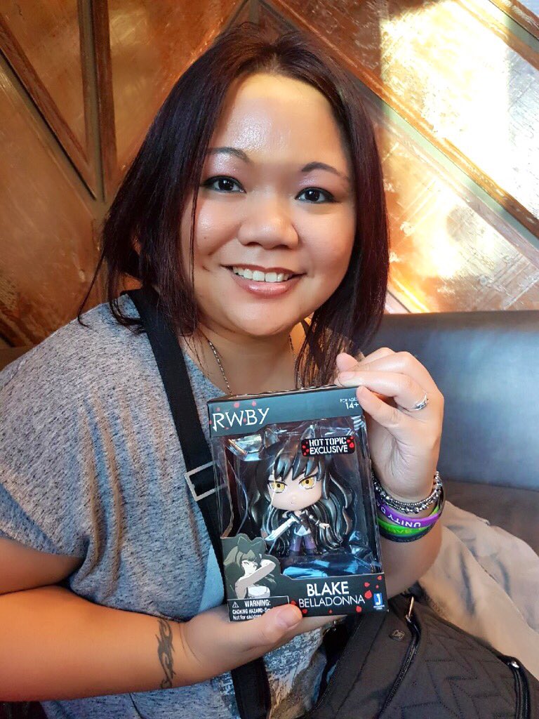 MBan20's tweet photo. @ShayneBannerman @UnityEventsCA @onedirection @leanajasmin @dutchworkzz #UnityKru went shopping in #Vancouver and I excitedly found myself a #RWBY Blake! So excited @ArrynZech https://t.co/A2Pa9RSSNO