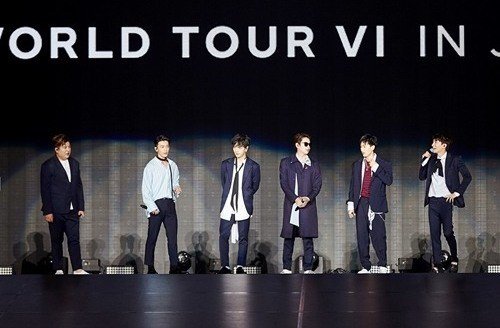 SMTOWN_WORLD's tweet photo. SM denies Super Junior's November comeback rumors https://t.co/wJcihnZwQt
