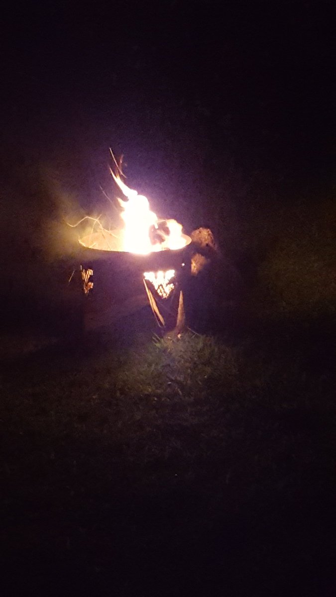 eswierkos's tweet photo. Coals are warming up for game day. #WVUvsVT #BlackDiamond https://t.co/CtTq6ppGq5