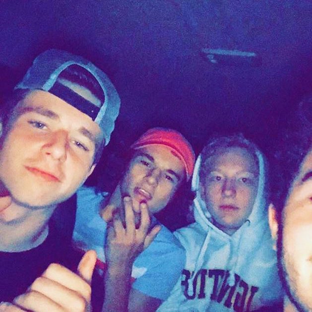 jakespence21's tweet photo. happy birthday to my good niπ
±οΈ brett @brettastor7 hope it great ππππ #baileyyate #nonotthat noi https://t.co/F3r1gVbwum