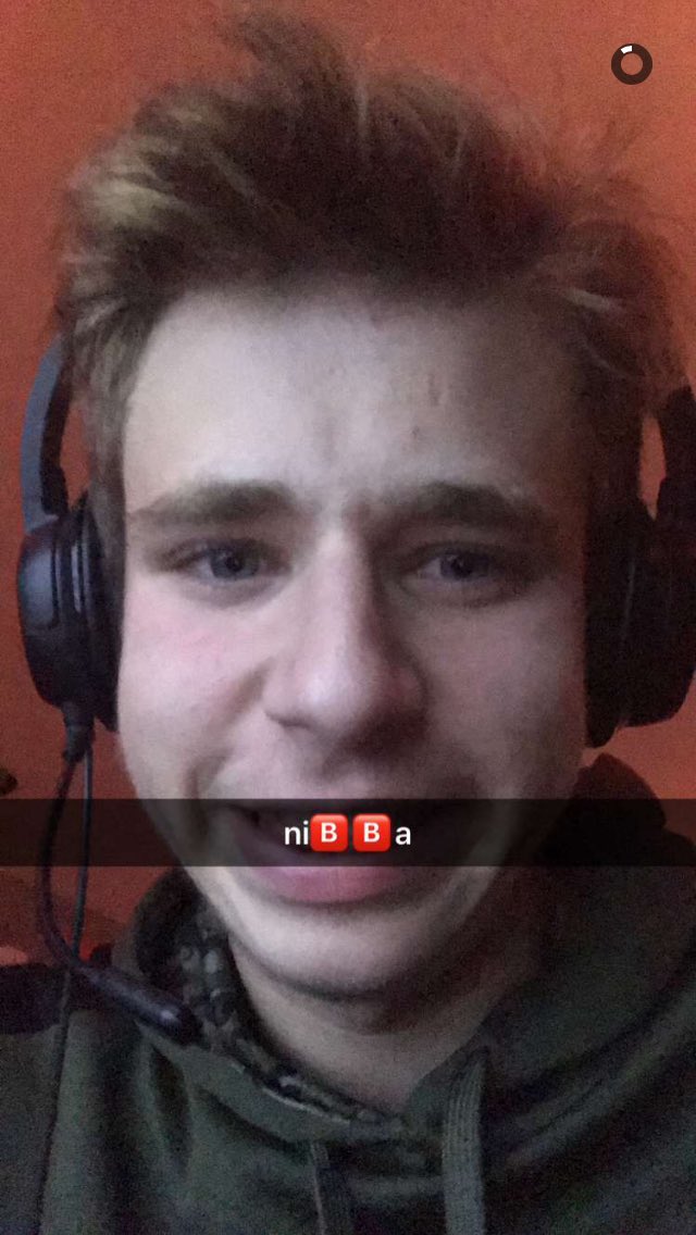jakespence21's tweet photo. happy birthday to my good niπ
±οΈ brett @brettastor7 hope it great ππππ #baileyyate #nonotthat noi https://t.co/F3r1gVbwum