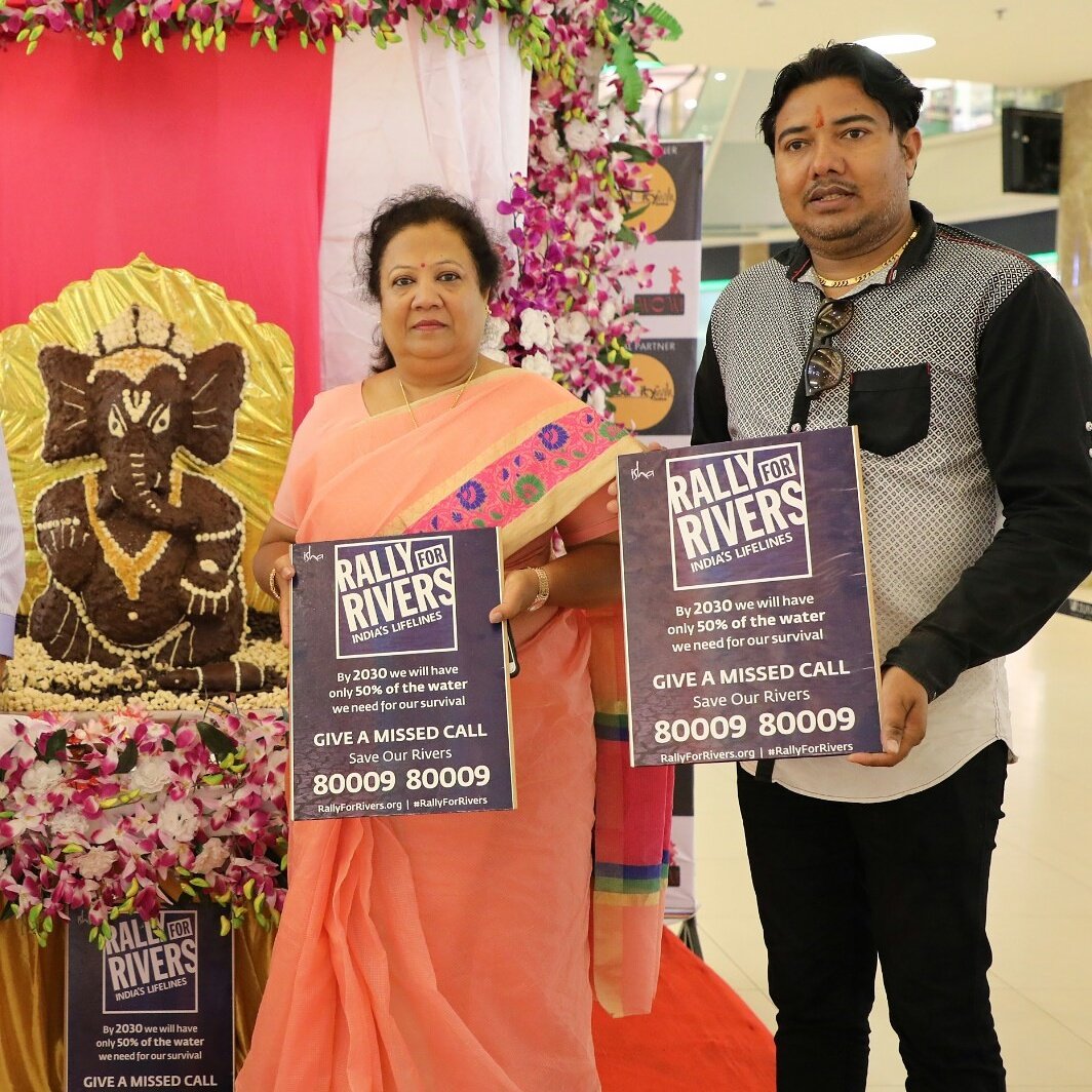 DirectorJoshi's tweet photo. Rally For River -
 Go Green Ganesha - Morya Re.
@DarshanaJardosh https://t.co/itMaUHds58