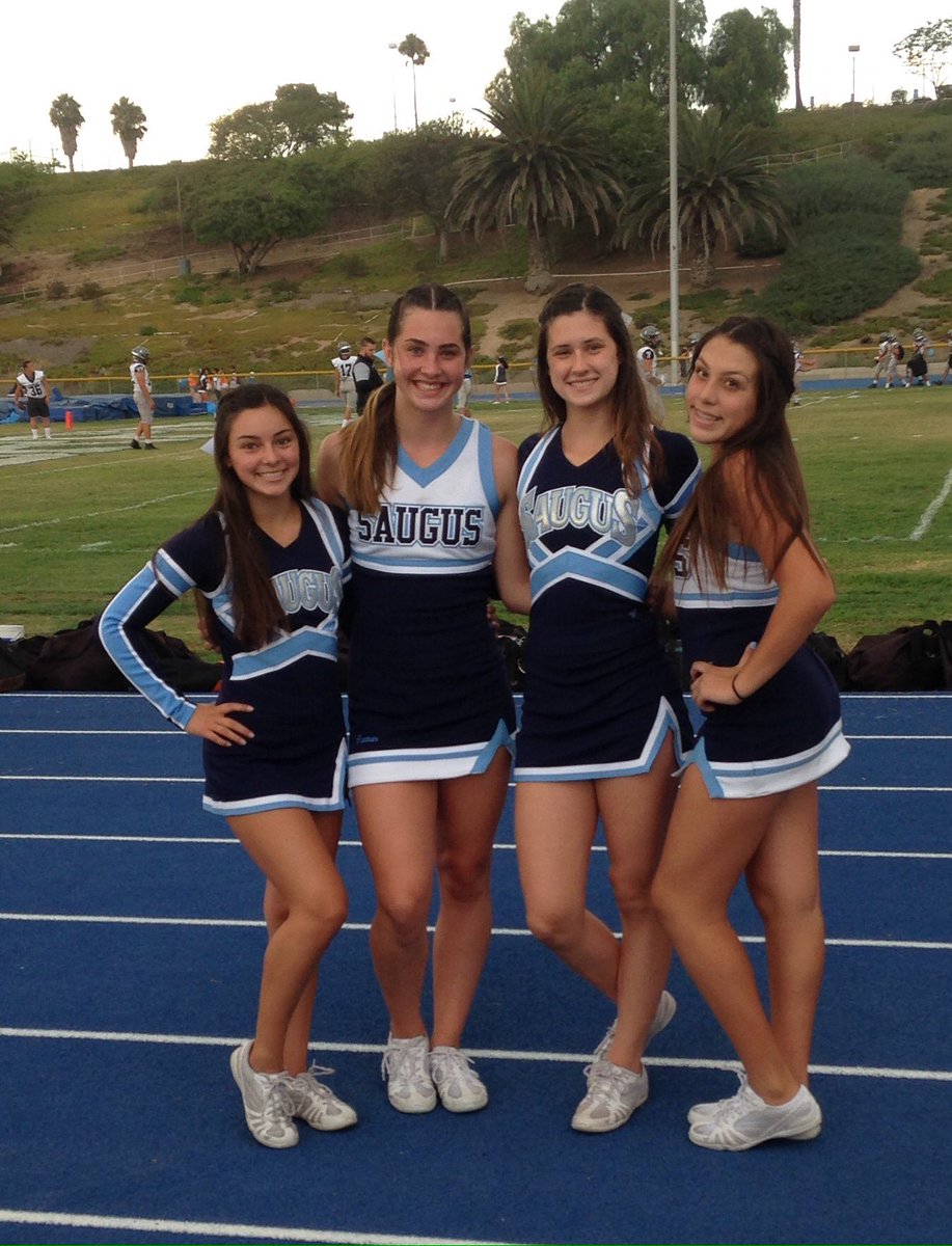 enright_jodie's tweet photo. Great win for Saugus...#SHSCHEER #SHSFB https://t.co/2z9RpUVlJ9