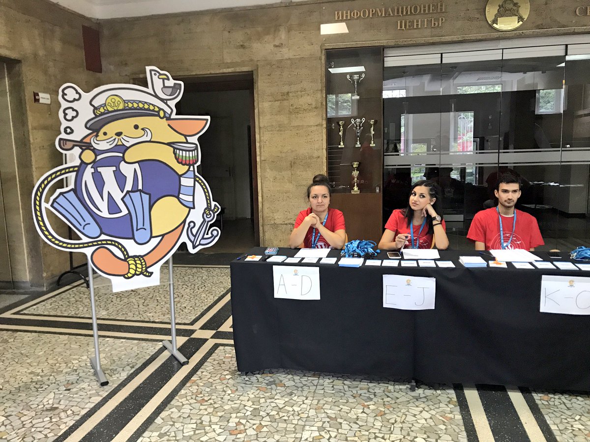 WordCampVarna's tweet photo. Don't forget to take a picture with Captain Wapuu before you head to sessions ;) 🐳🐠🦀 #WCVar https://t.co/lvcwEE251x