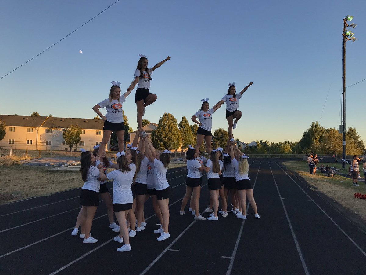 Gladstone HS Cheer tweet media