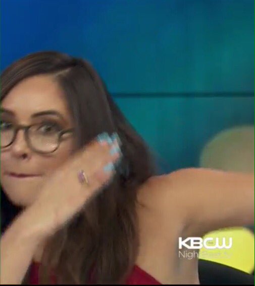 NightBeatTV's tweet photo. @Shan_Berries can dab! @VeronicaDLCruz #happyfriday @CBSSF https://t.co/tnI3BgCWbN