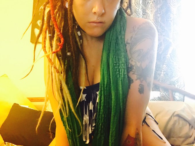 See her live cum show now ! #dreadhead #cumslut #pawg >>https://t.co/0gnT5x7cd9  @lucy_skyye @PromoteRetweets