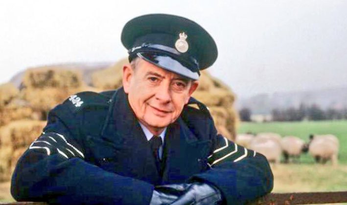 TvHeartbeat's tweet photo. Happy 80th birthday to our wonderful Heartbeat star who was there from the start to the end, #derekfowlds @DerekFowldsshow @triciapenrose ❤️ https://t.co/wMdZxbHTJC