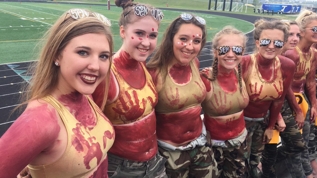 laurenkucera's tweet photo. ended our senior year with a victory!β€οΈπππ #seniors #ptownbeatdown #OhWhenMaroon #4nomore @lucasmatthew_20 https://t.co/YvUReSfKVb