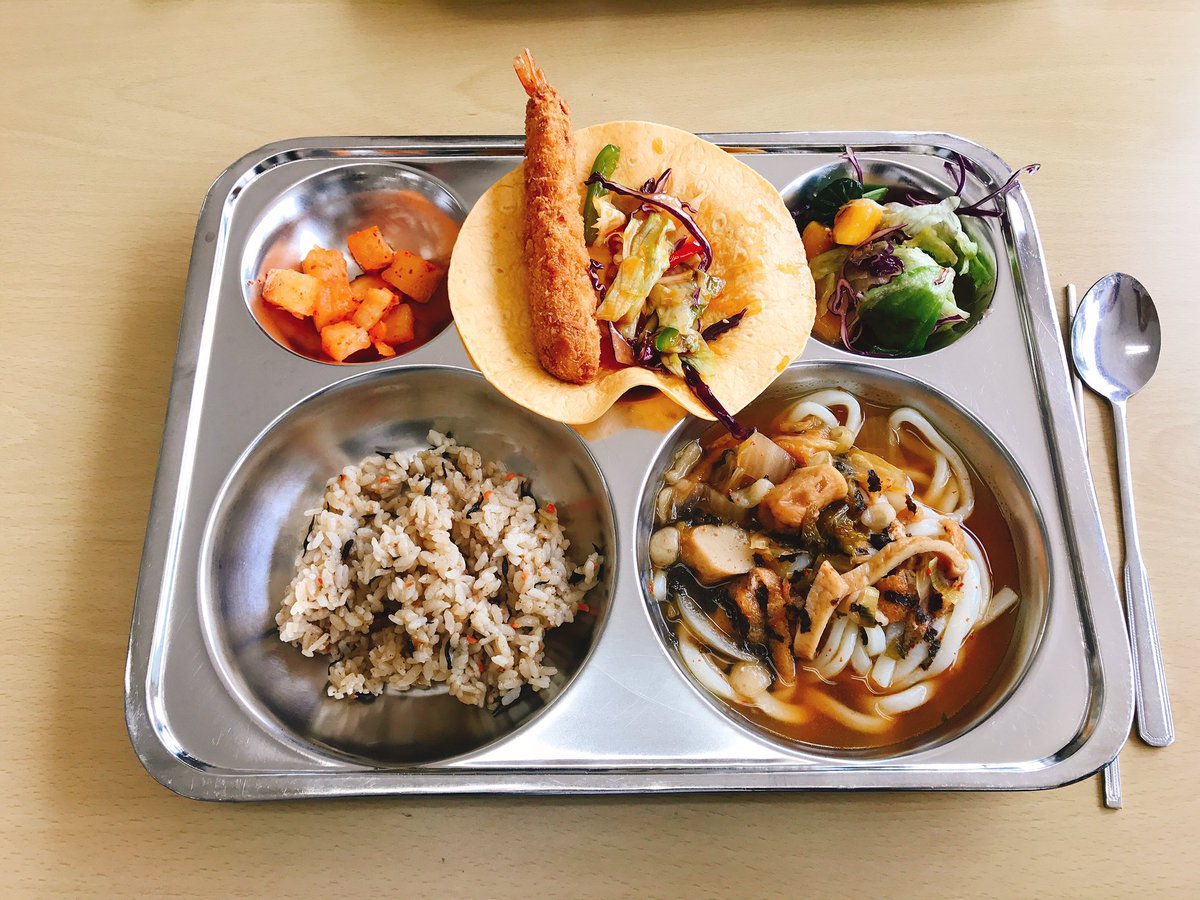 laweol_104's tweet photo. 우리 학교 급식을 찬양한다 https://t.co/GvXZYvc0tw