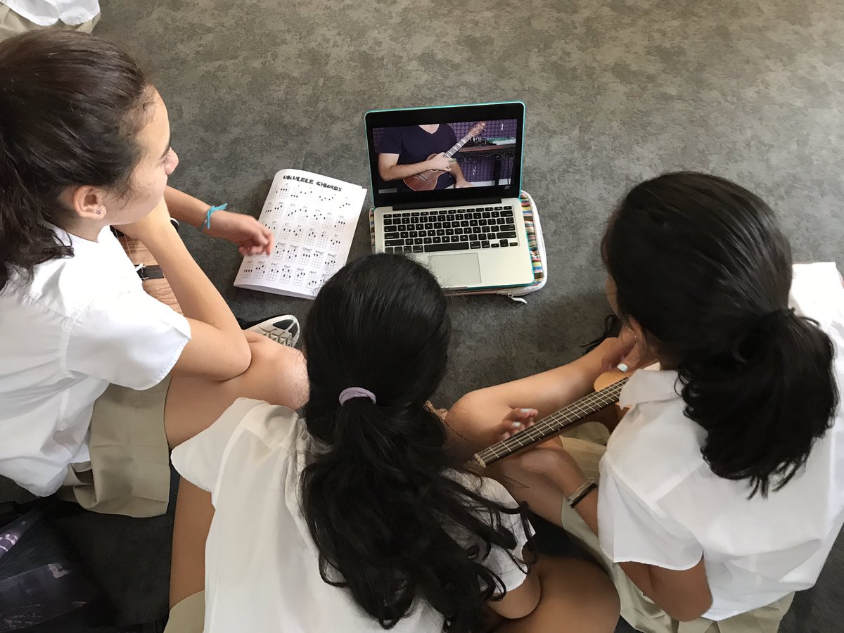 lovenguin's tweet photo. #Collaborative #inquiry with #ukulele in #myparts #music class. Learning and making own songs #cdnisprojectinnovate @CDNISComm https://t.co/0GlurfFfTP
