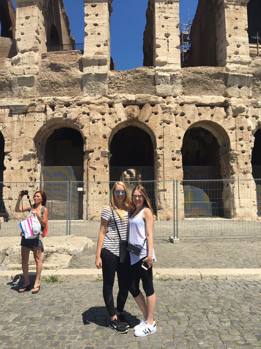 LindseyHelsten's tweet photo. Happy birthday to the sweetest girl ever!!!! I love and miss you so much!! I hope you had an amazing day today!!🎉🎉🎉 @Addihelms https://t.co/UjV6PqIXaM