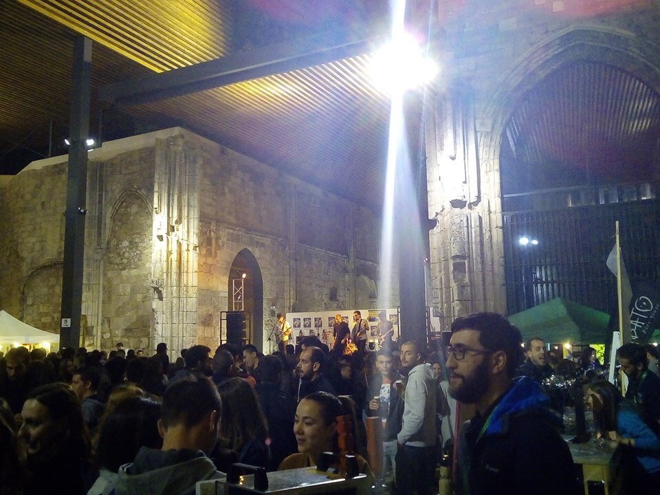 BurgosAlimenta's tweet photo. #BurgosAlimenta presente en #bubf2017 "La mayor variedad de cervezas artesanas en #Burgos"  👇🏼👇🏼 https://t.co/yEEHjBxkE4
