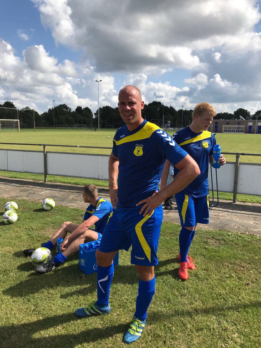 De sloopkogel is terug. Rick komt terug op zijn eerdere besluit om te stoppen en plakt er nog minstens één seizoen bij aan bij OV 2.